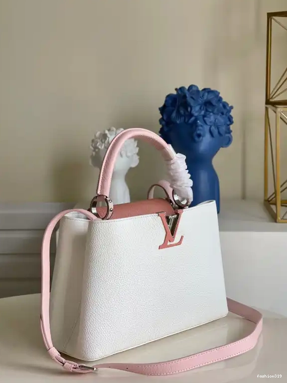 LOUIS VUITTON CAPUCINES BB 0414